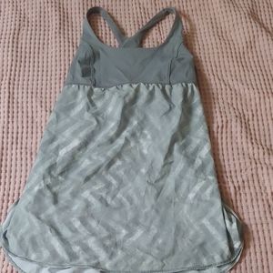 Lululemon tank